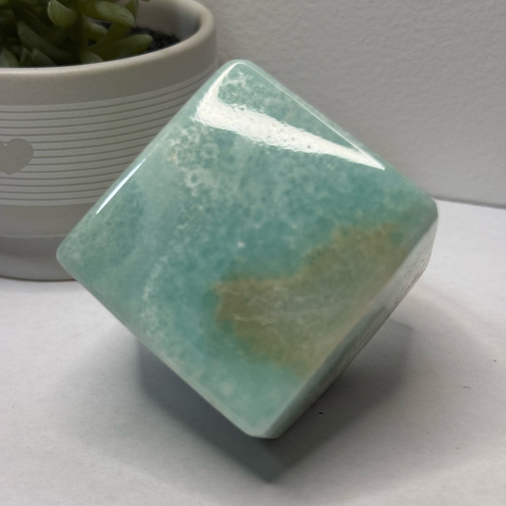Caribbean Calcite Cube - Picture 4 of 8
